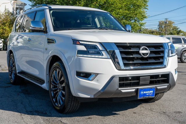 Used 2022 Nissan Armada Platinum w/ Captain's Chairs Package image 4