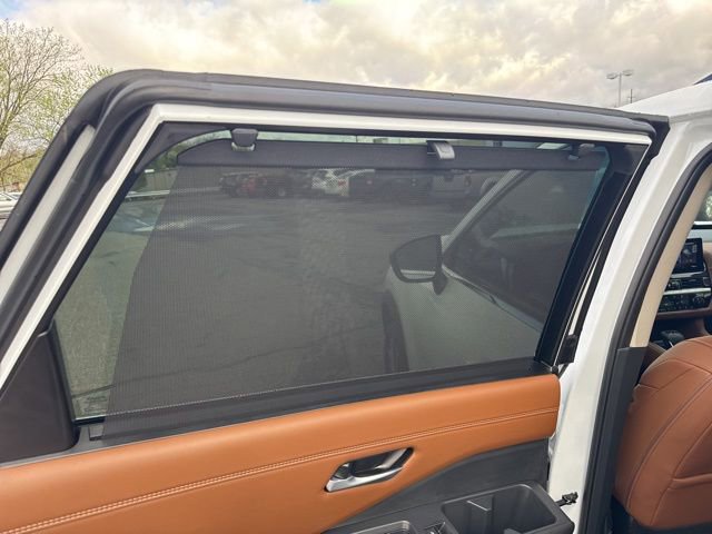 New 2026 Nissan Pathfinder Platinum AWD/4WD image 13