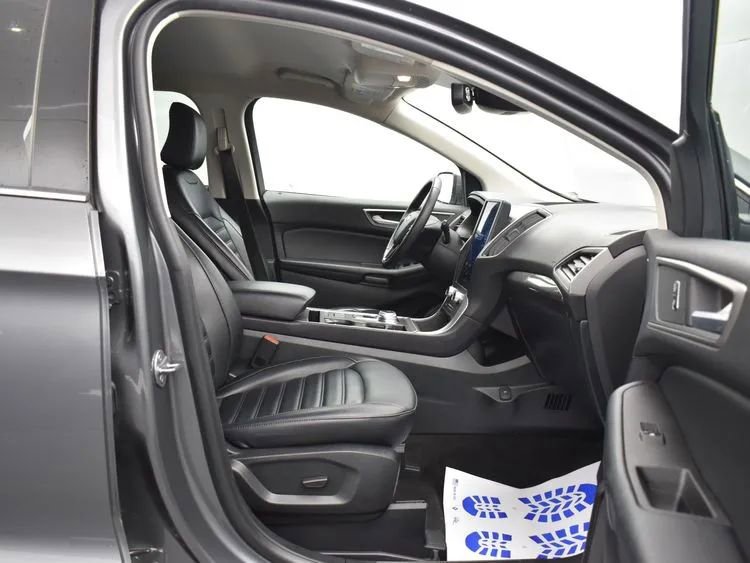 Used 2024 Ford Edge SEL image 17