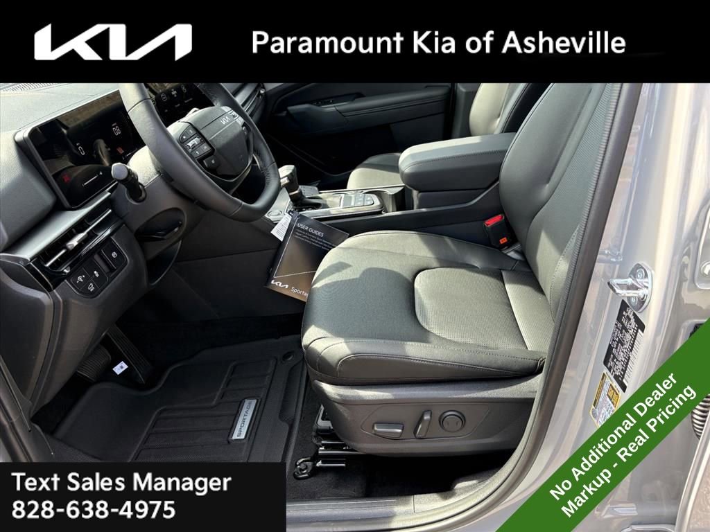 New 2026 Kia Sportage EX w/ EX Panorama Roof Package image 18