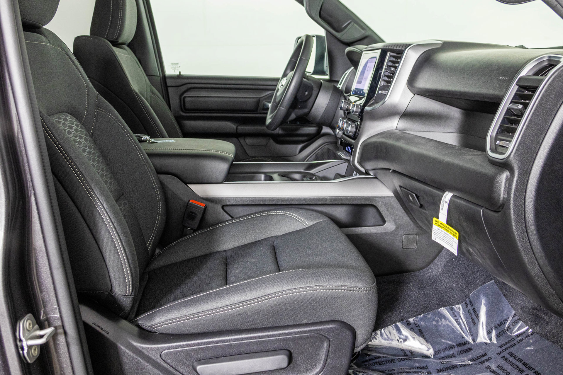New 2026 RAM 1500 Express AWD/4WD image 37
