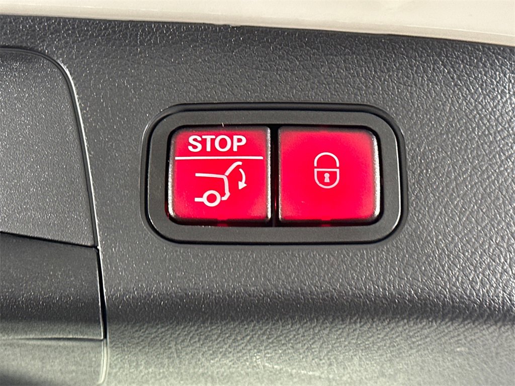 Certified 2025 Mercedes-Benz GLA 35 AMG 4MATIC image 21