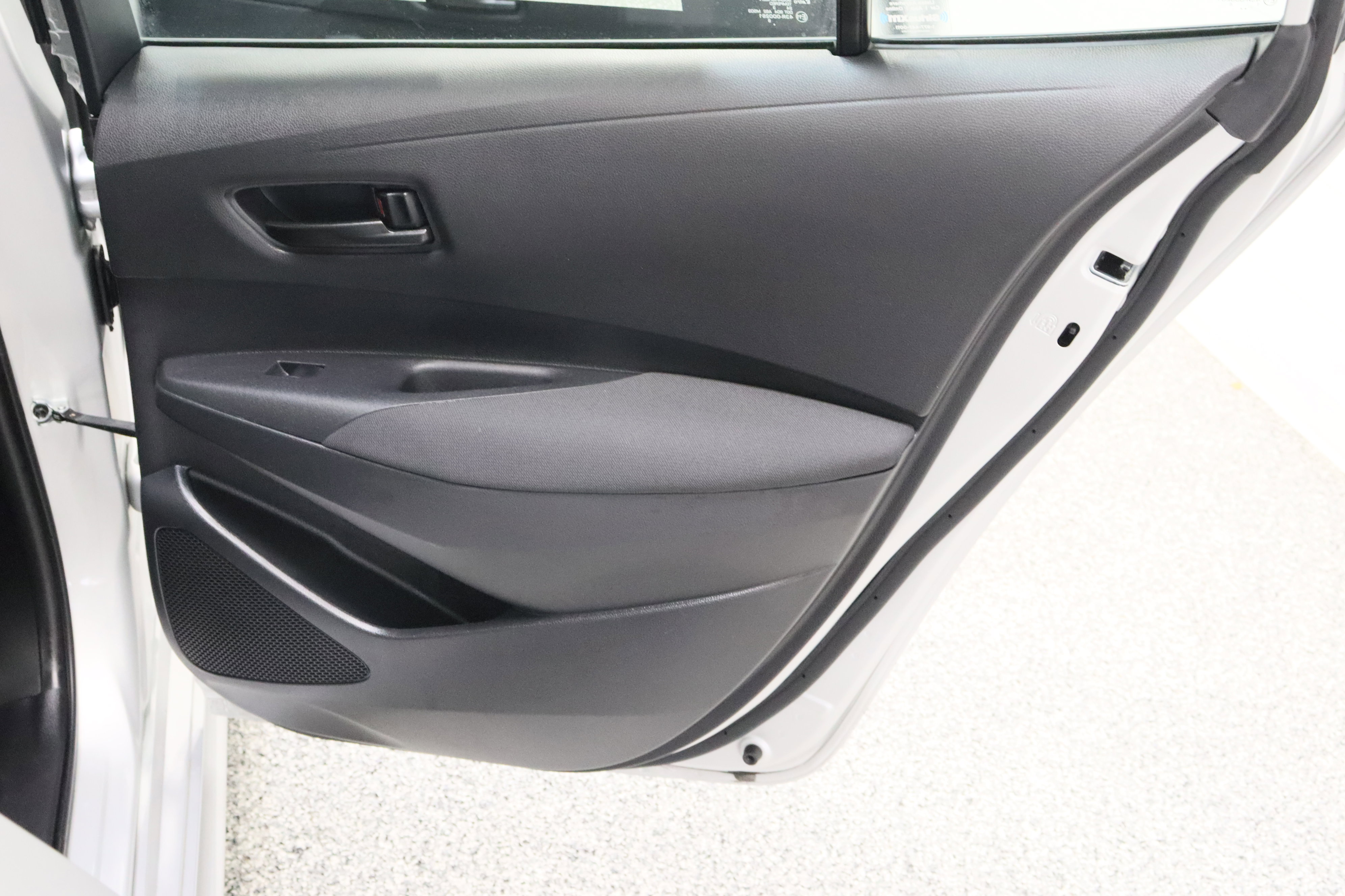 Used 2024 Toyota Corolla LE FWD image 28