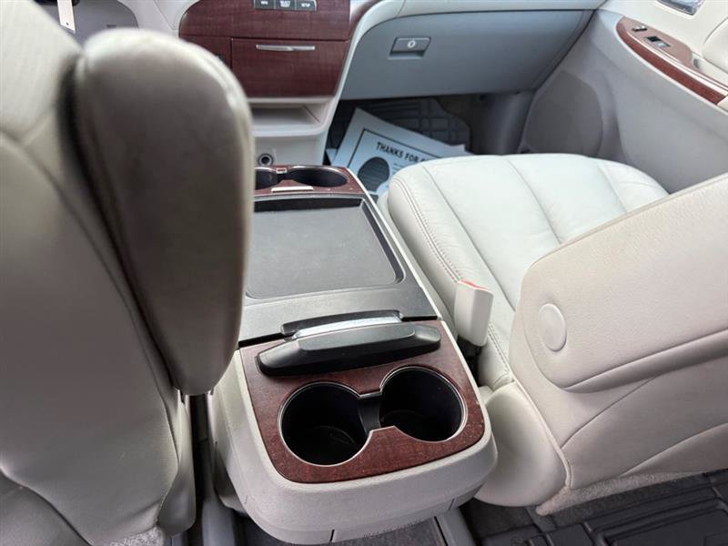Used 2011 Toyota Sienna XLE AWD/4WD image 34