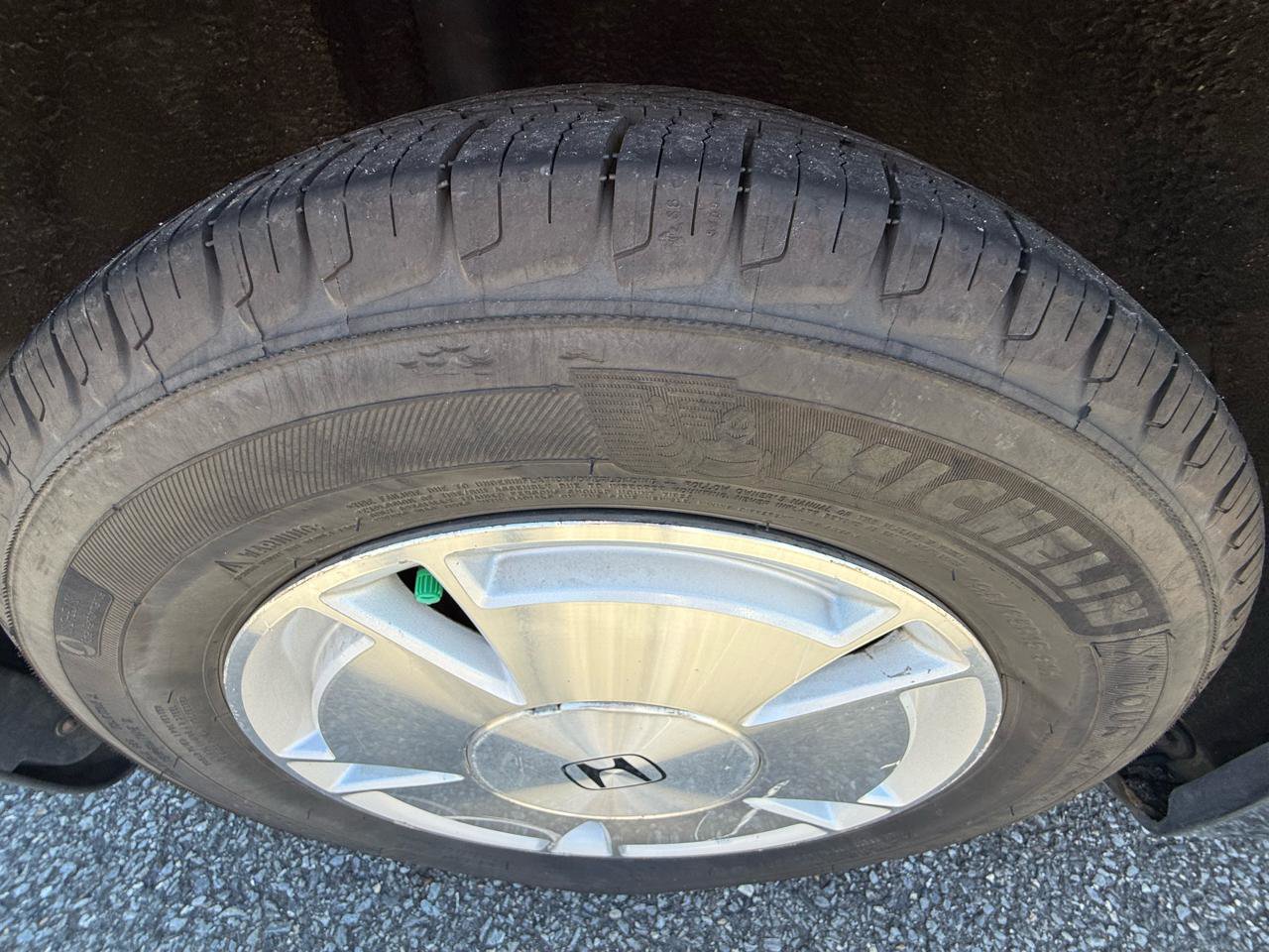 Used 2007 Honda Civic Hybrid Sedan image 25