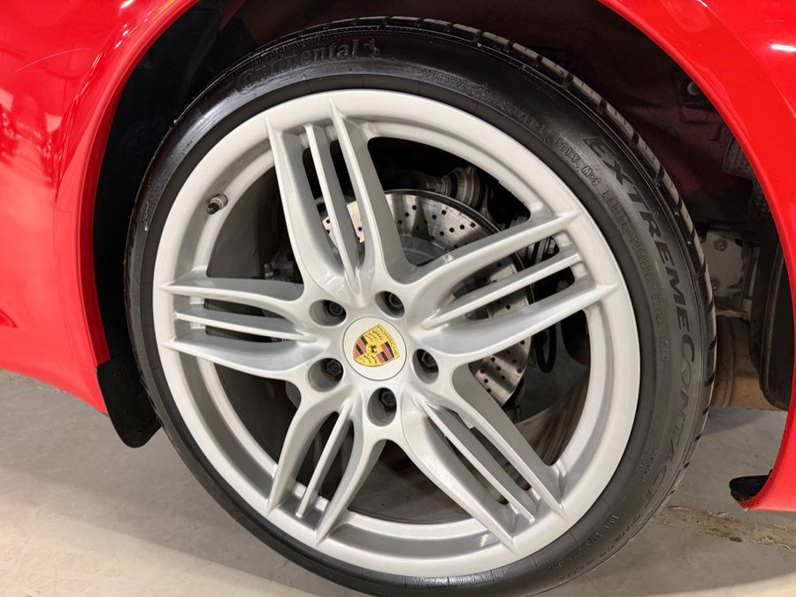 Used 2015 Porsche 911 Carrera image 14