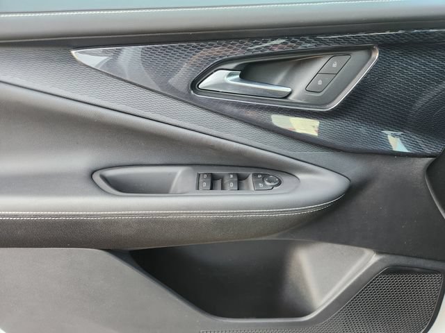 Used 2025 Chevrolet Blazer EV LT FWD image 21