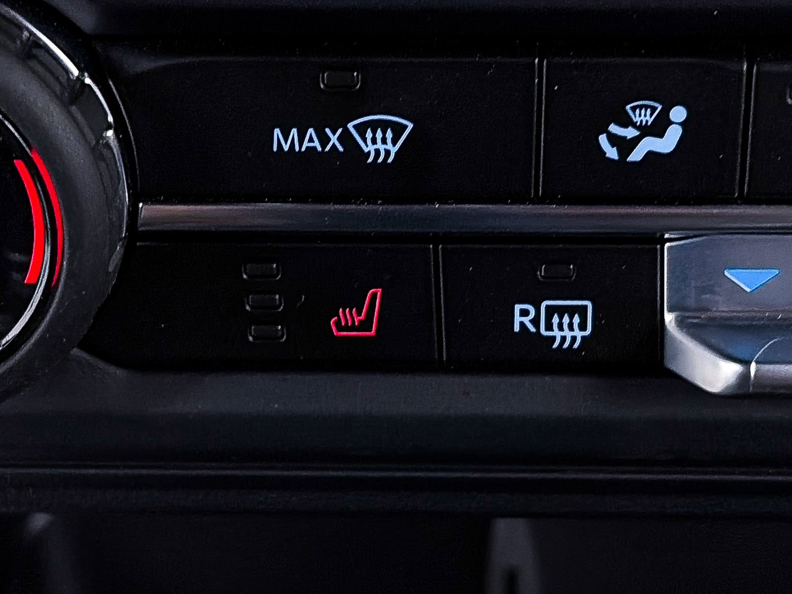 Used 2023 Ford Bronco Wildtrak image 28