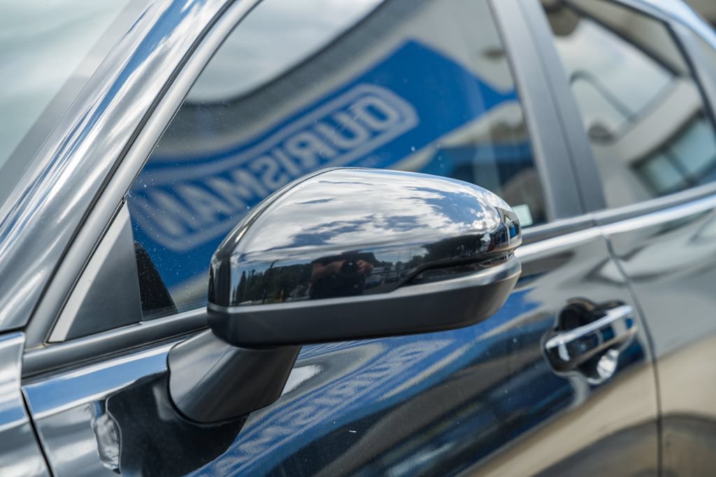 Used 2024 Honda HR-V LX image 12