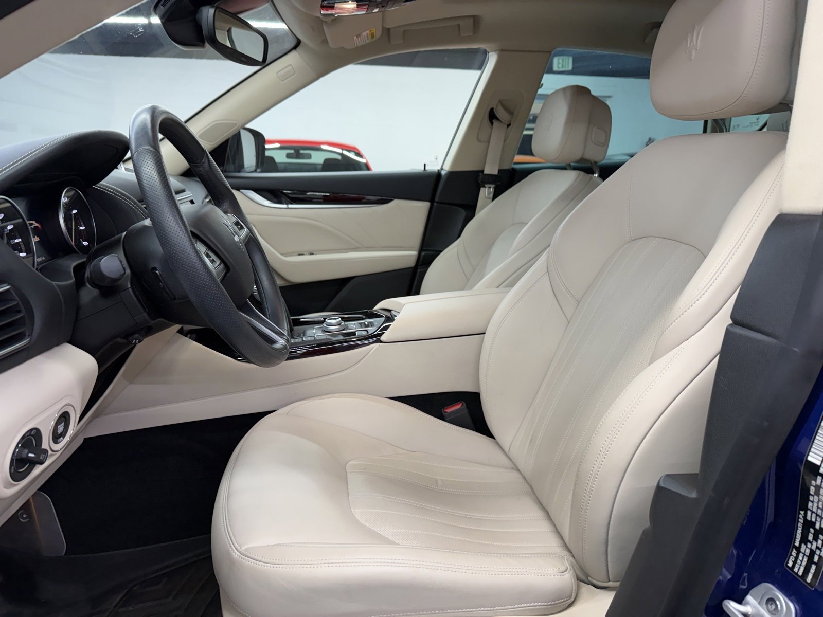Used 2022 Maserati Levante GT image 19