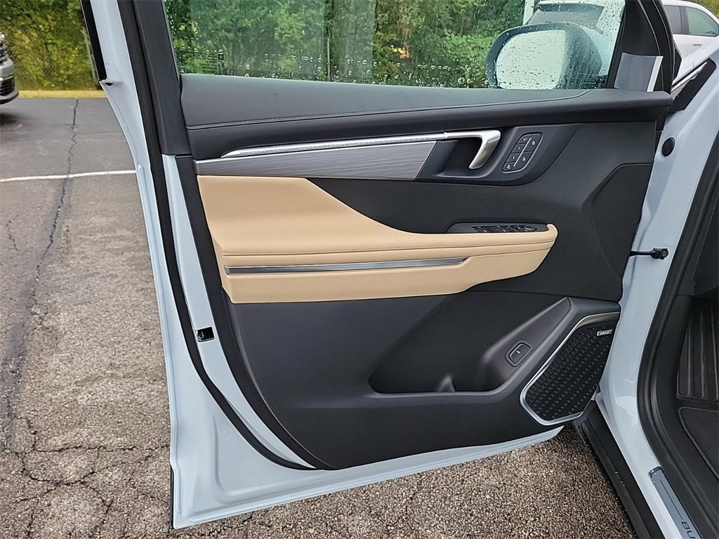 New 2026 Buick Enclave Preferred w/ Power Package image 19