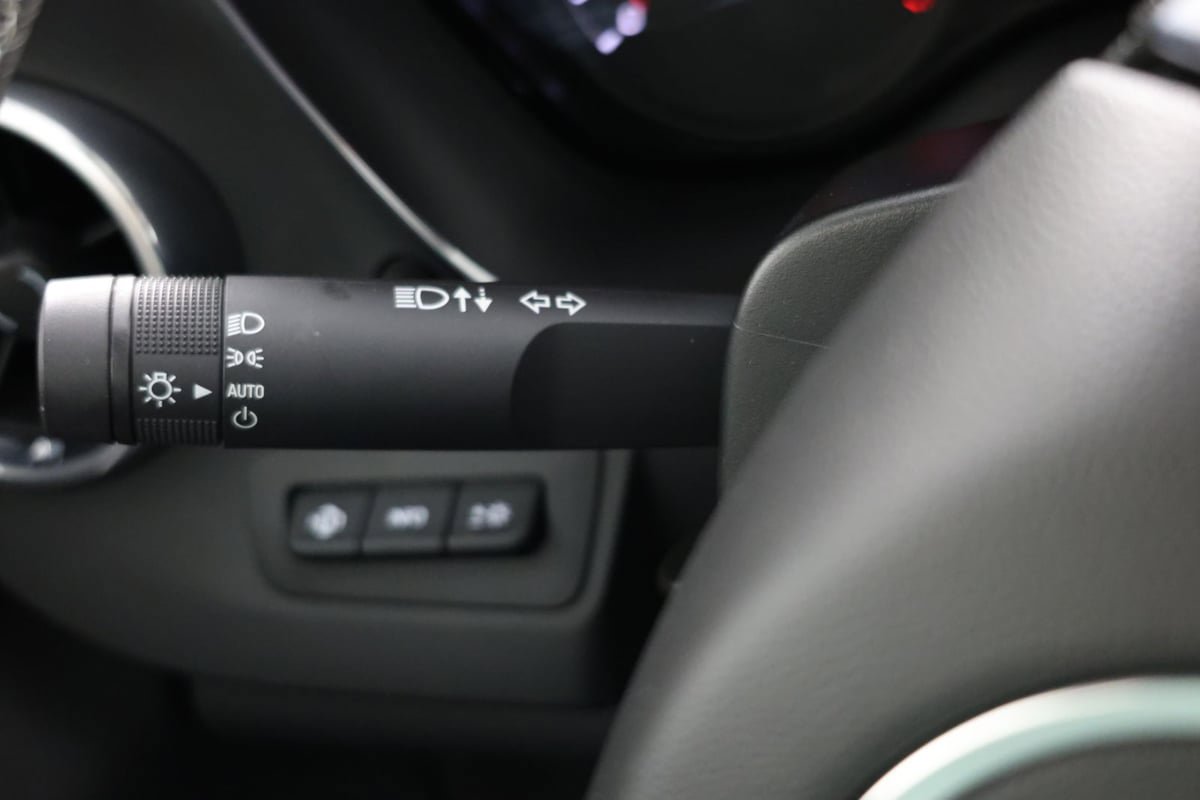 Used 2018 Chevrolet Camaro SS RWD image 26