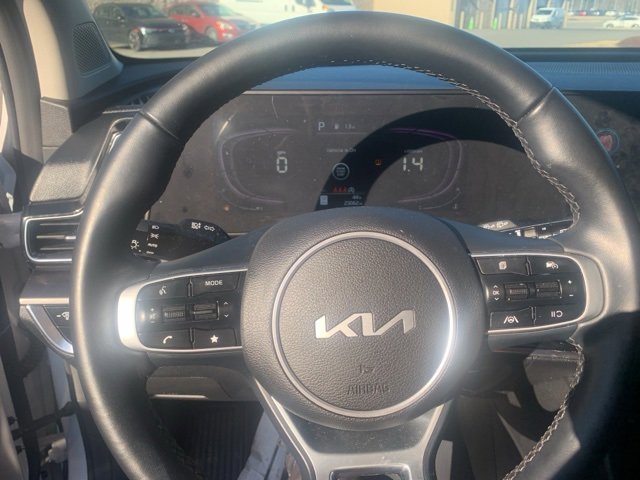 Used 2024 Kia Sportage EX image 14