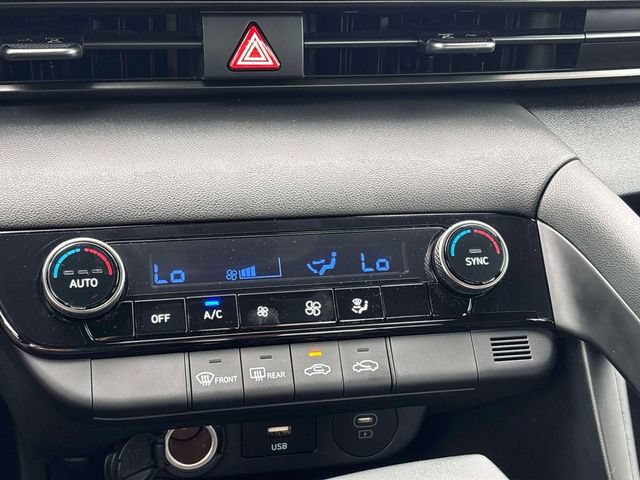 Certified 2025 Hyundai Elantra Sport FWD image 24