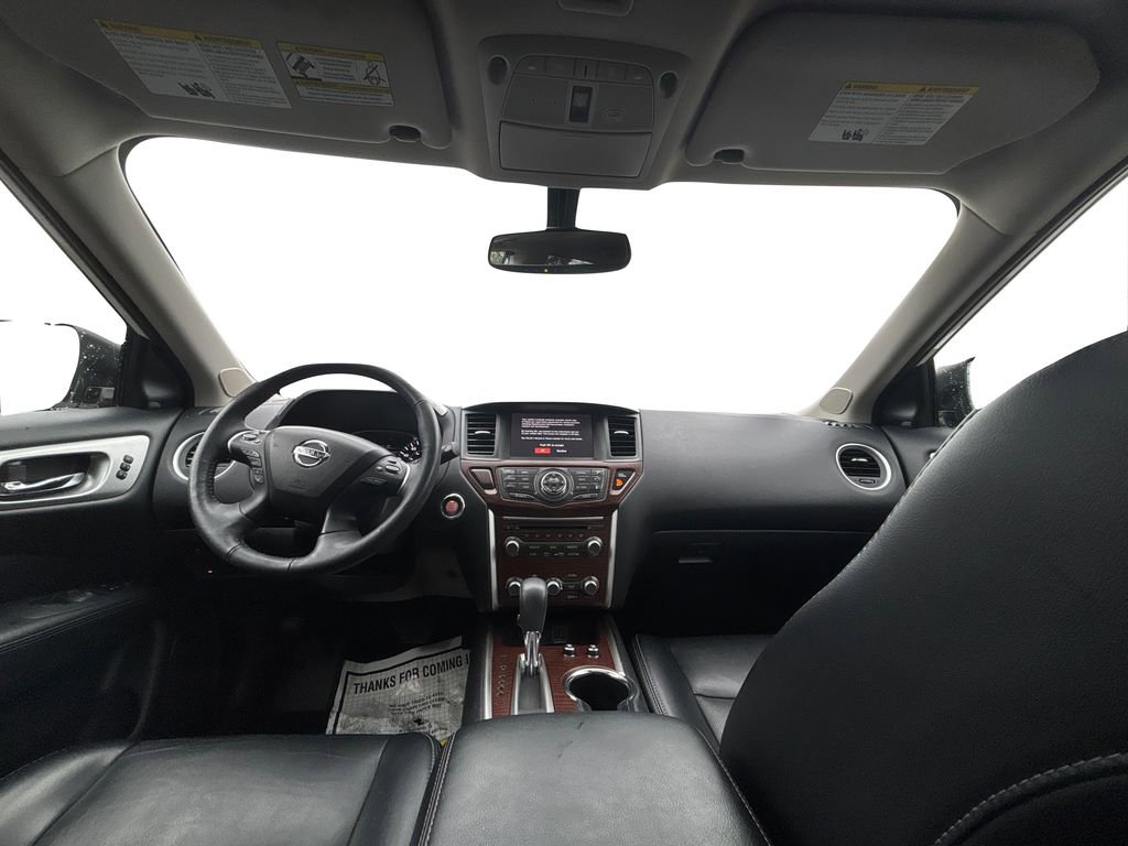 Used 2019 Nissan Pathfinder Platinum image 19