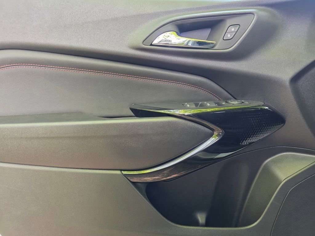 New 2026 Chevrolet Equinox LT w/ Safety and Technology Package FWD image 14