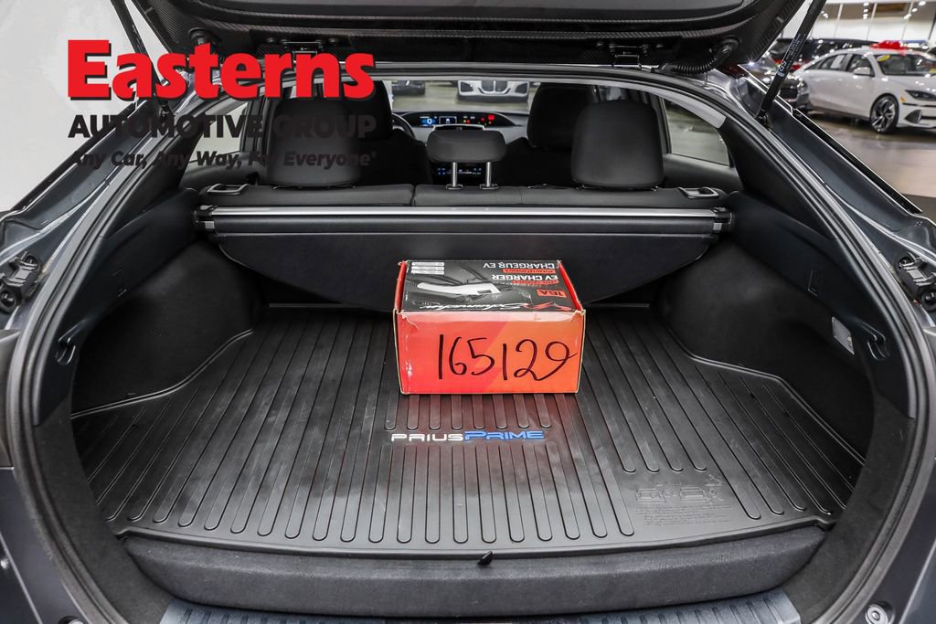Used 2021 Toyota Prius Prime LE FWD image 9