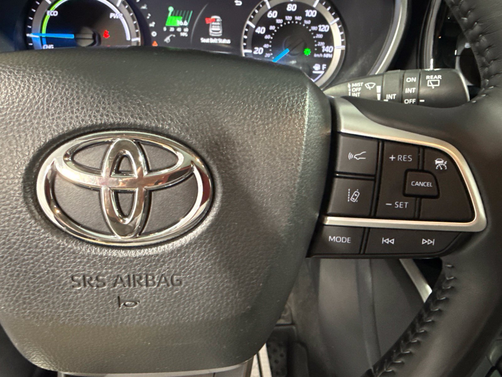 Used 2023 Toyota Highlander XLE w/ Protection Package #3 (TMS) AWD/4WD image 40