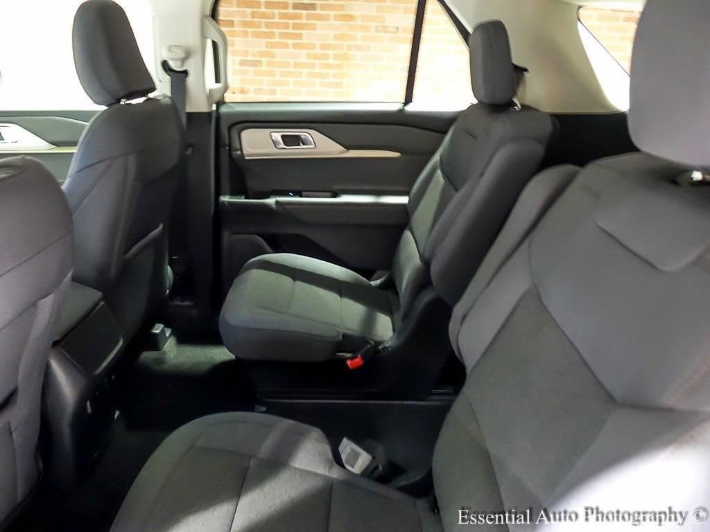 Used 2025 Ford Explorer Active image 13