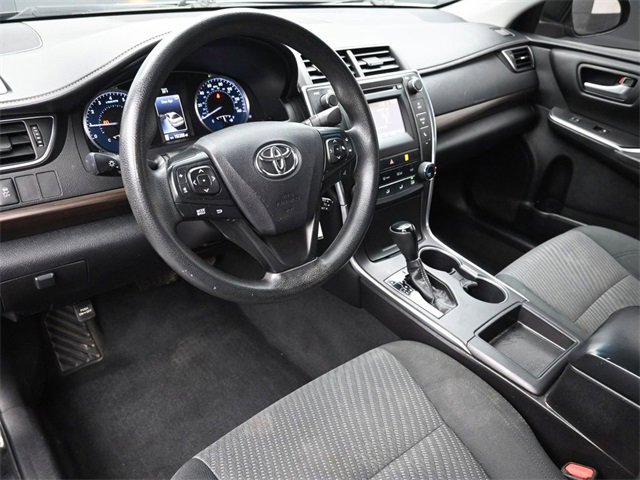 Used 2016 Toyota Camry LE image 17