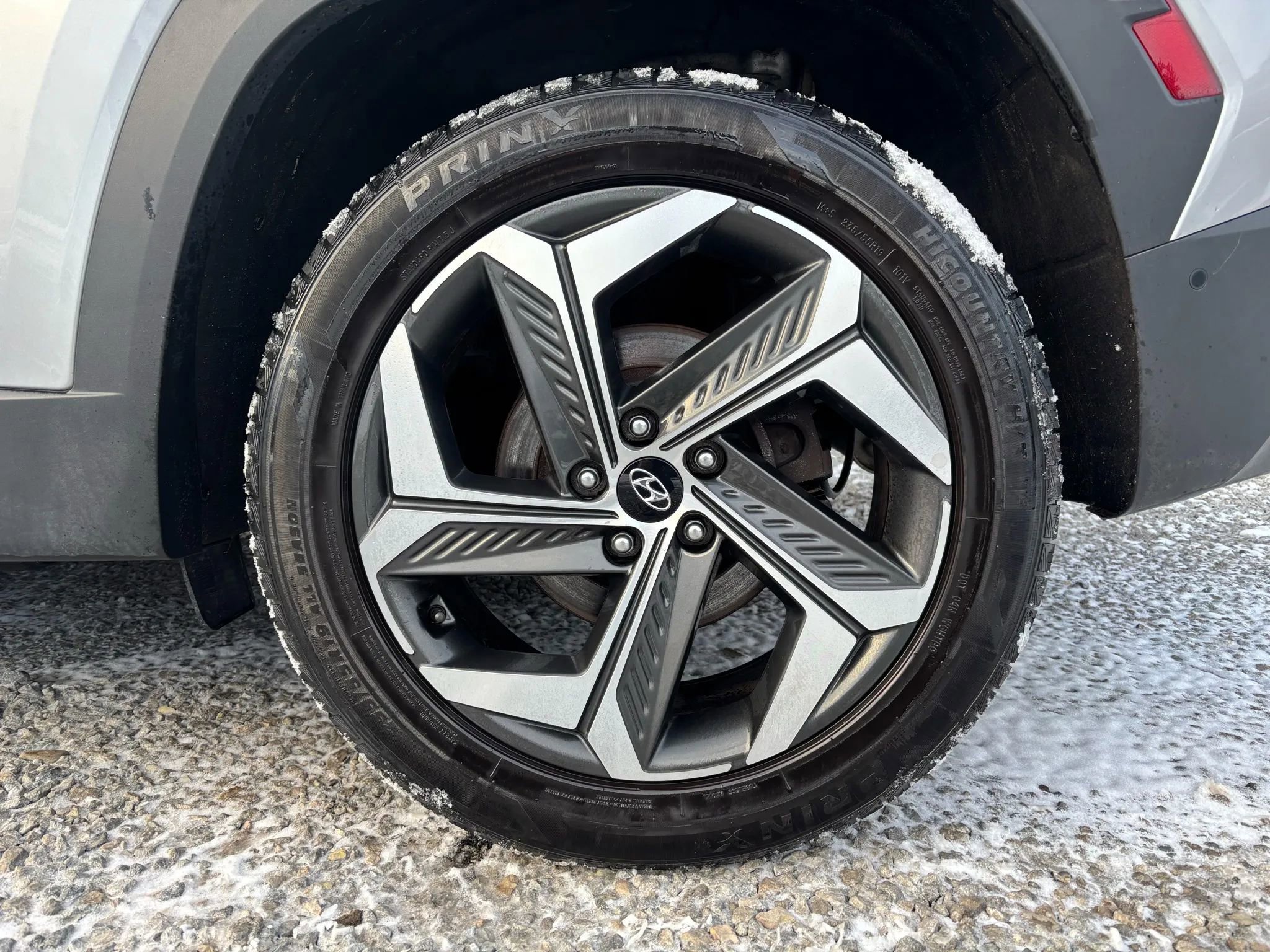 Used 2022 Hyundai Tucson Limited image 2