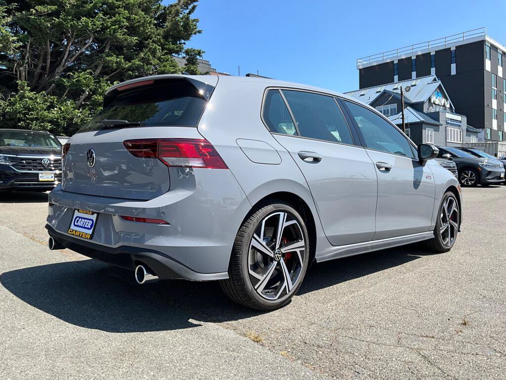 New 2026 Volkswagen GTI SE FWD image 8