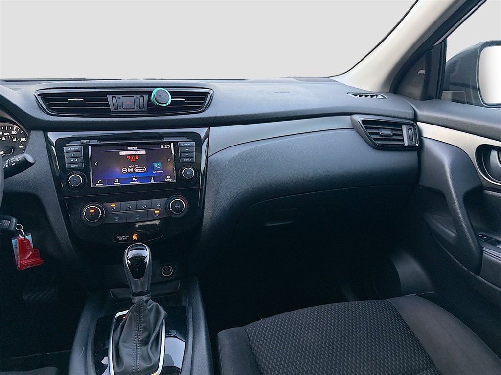 Used 2019 Nissan Rogue Sport S image 22