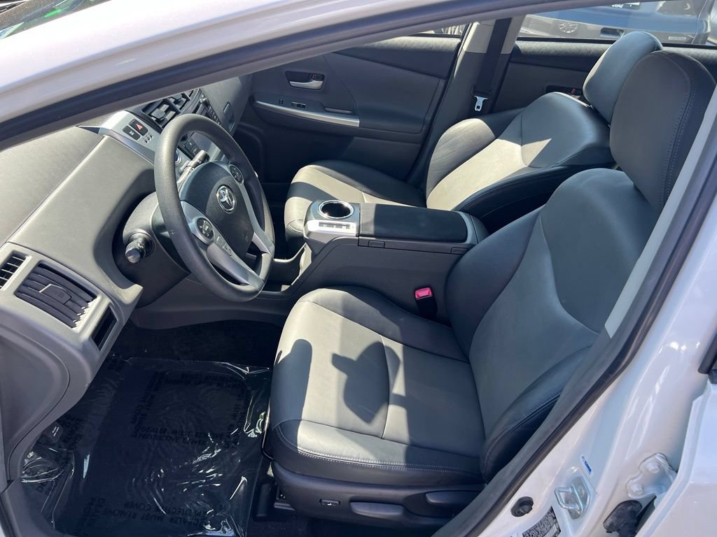 Used 2012 Toyota Prius V Five FWD image 12