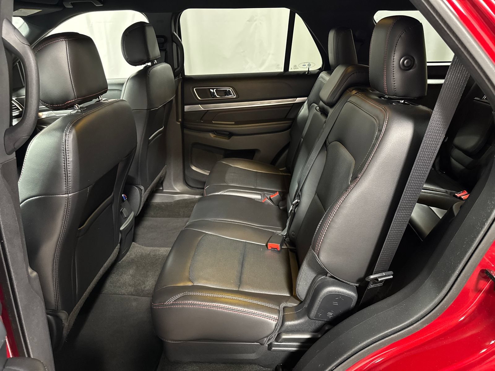 Used 2017 Ford Explorer Sport AWD/4WD image 5