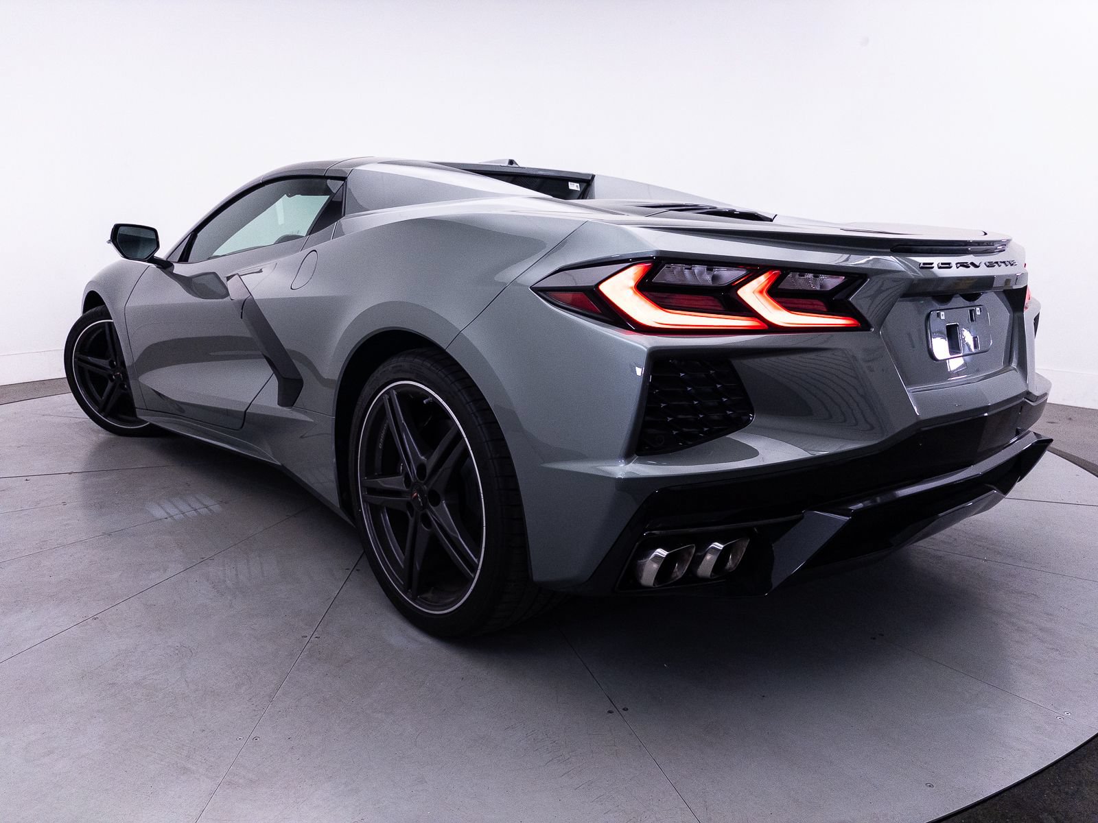 Used 2024 Chevrolet Corvette Stingray Preferred Conv w/ Battery Protection Package RWD image 22