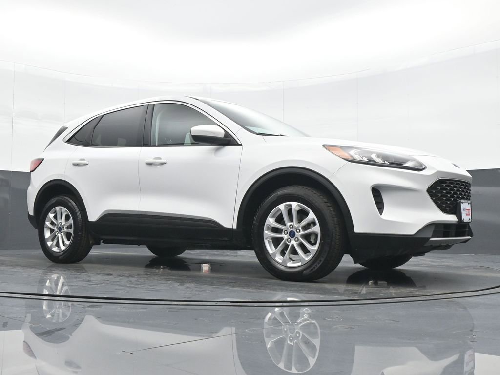 Used 2021 Ford Escape SE w/ Cold Weather Package image 23