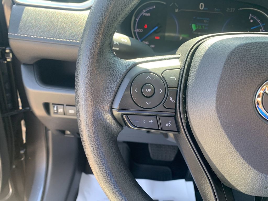 Used 2025 Toyota RAV4 XLE AWD/4WD image 28