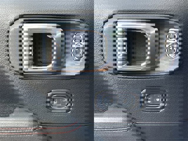 Used 2021 Jeep Wrangler Unlimited Rubicon image 25