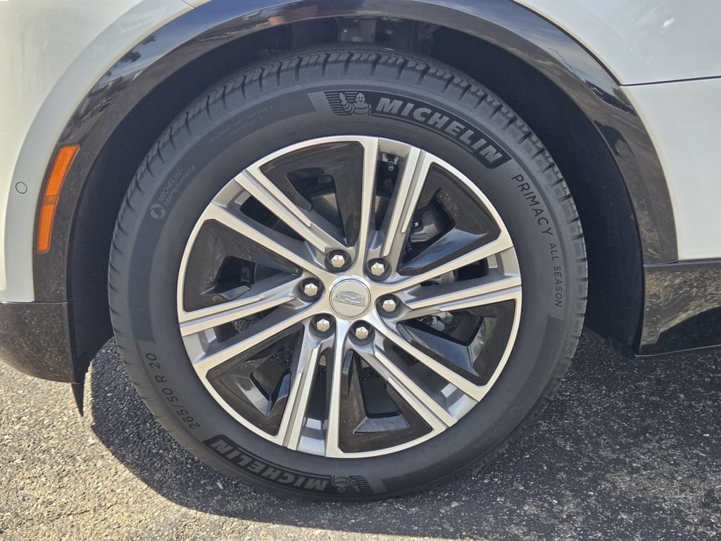 Certified 2024 Cadillac Lyriq Luxury RWD image 7