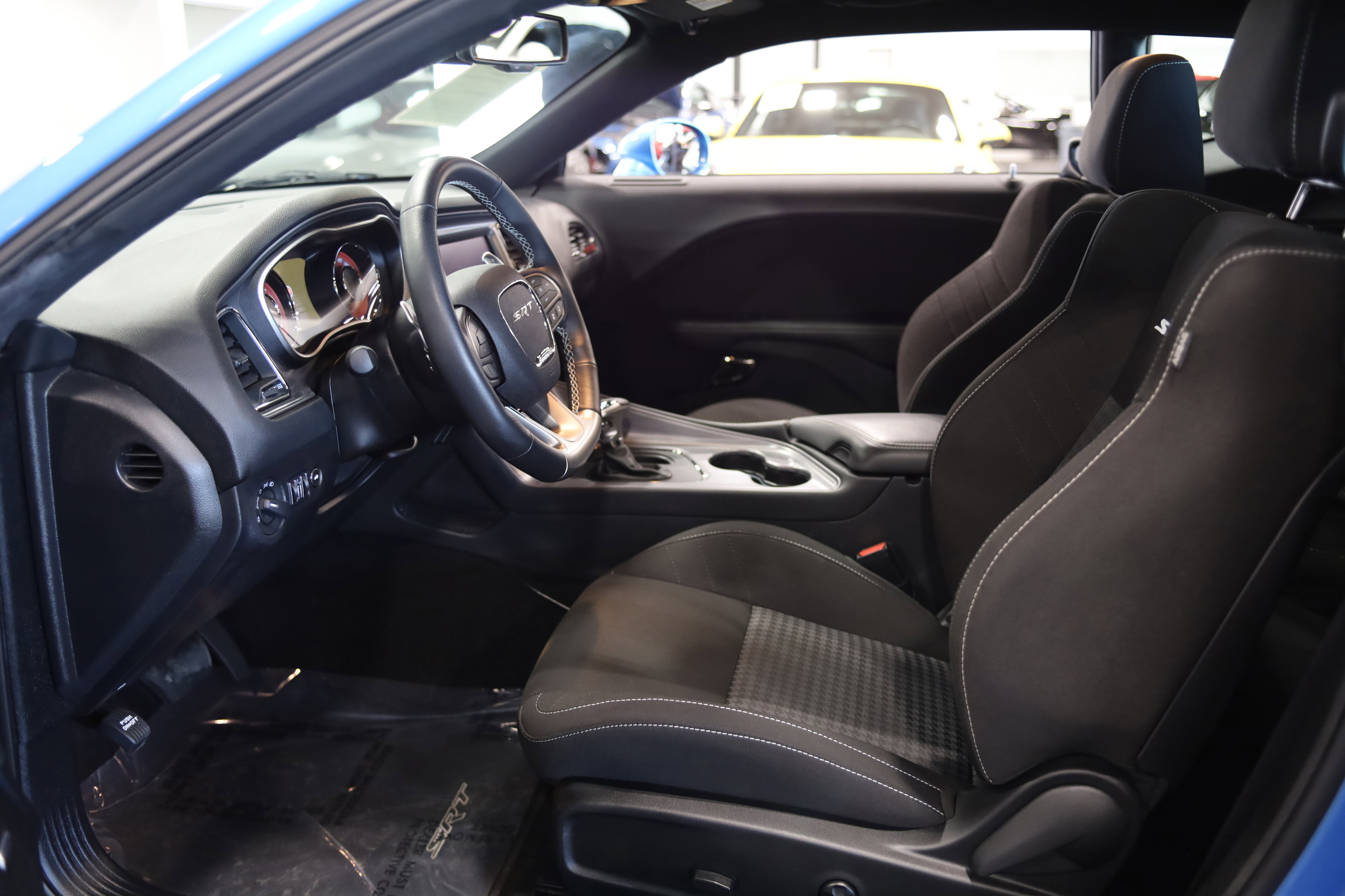 Used 2023 Dodge Challenger SRT Hellcat w/ Driver Convenience Group RWD image 16