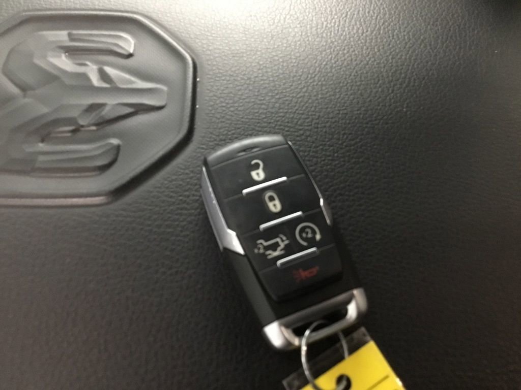 Used 2022 RAM 1500 Laramie image 9