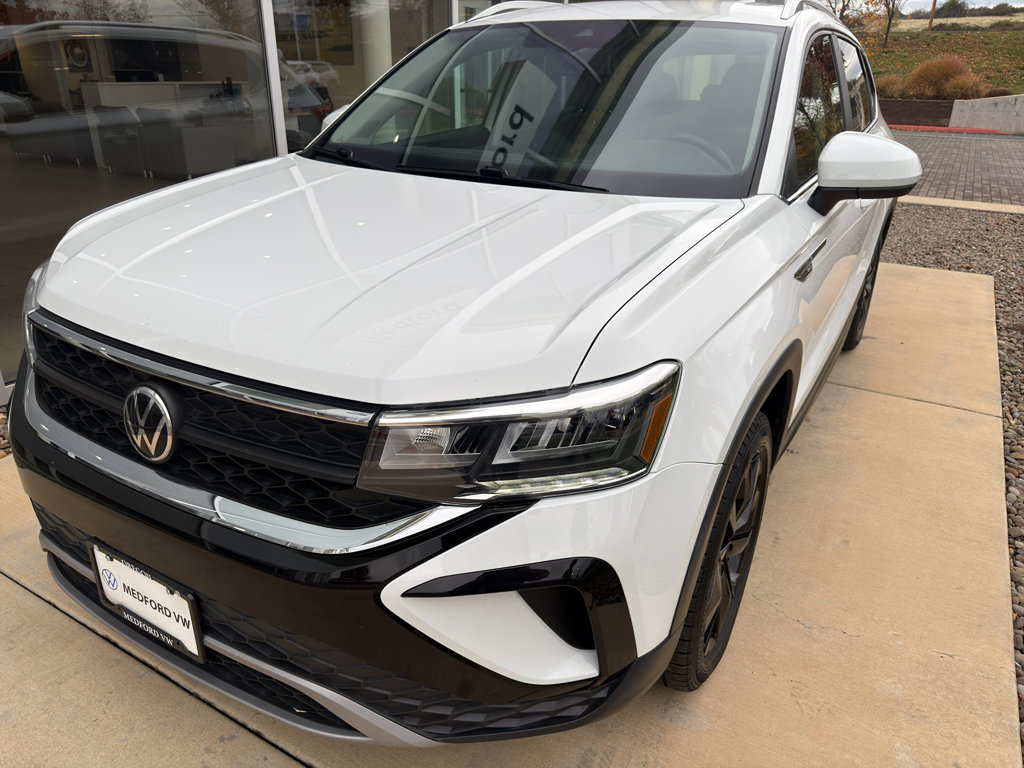 Used 2022 Volkswagen Taos SE