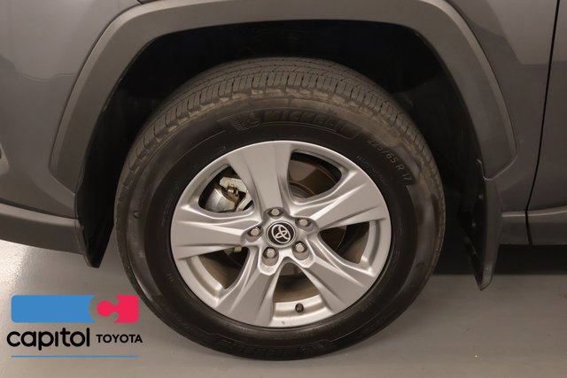 Certified 2025 Toyota RAV4 XLE AWD/4WD image 9