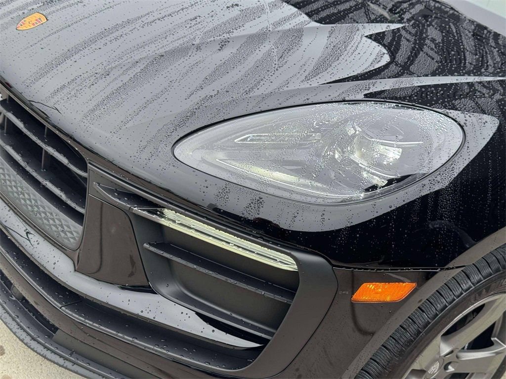 New 2026 Porsche Macan AWD/4WD image 13