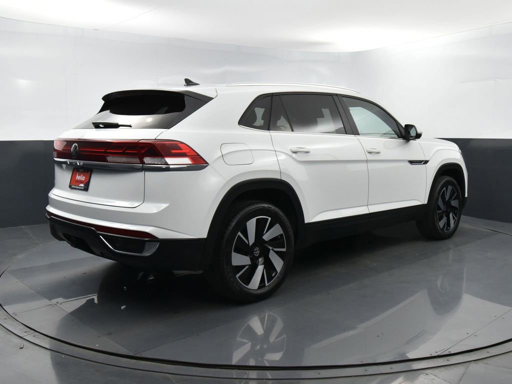 Used 2024 Volkswagen Atlas Cross Sport SE FWD image 41