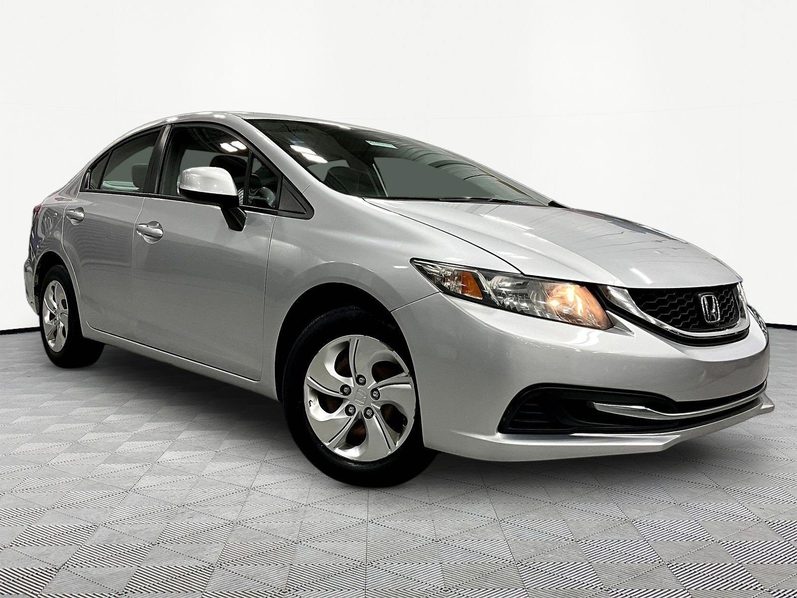 Used 2013 Honda Civic LX image 3