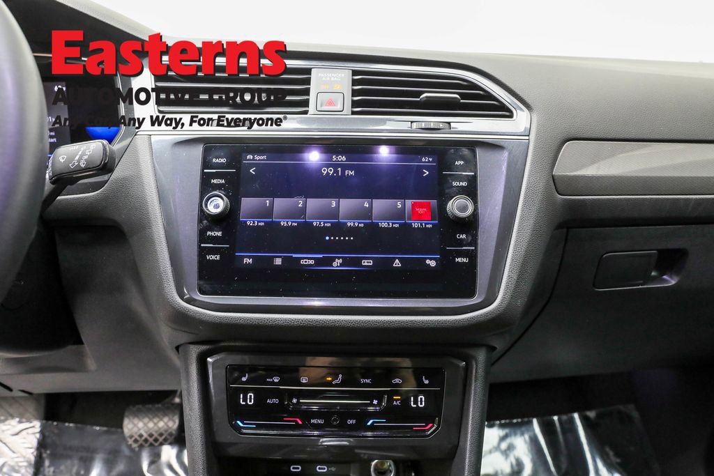Used 2023 Volkswagen Tiguan SE image 12