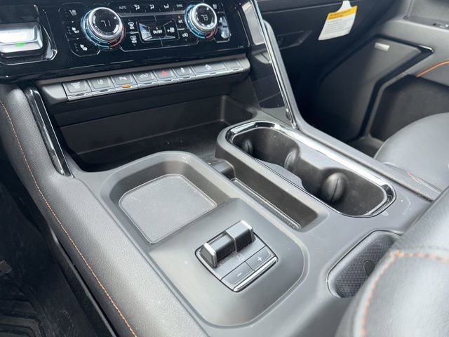 Used 2025 GMC Sierra 2500 AT4 w/ AT4 Premium Plus Package AWD/4WD image 56