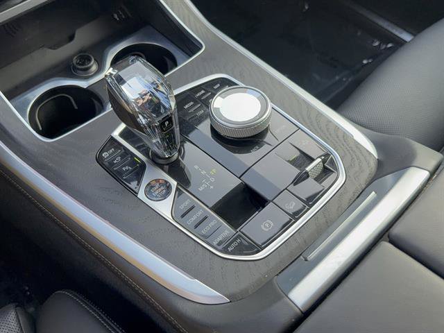 Used 2022 BMW X7 xDrive40i w/ Executive Package AWD/4WD image 23