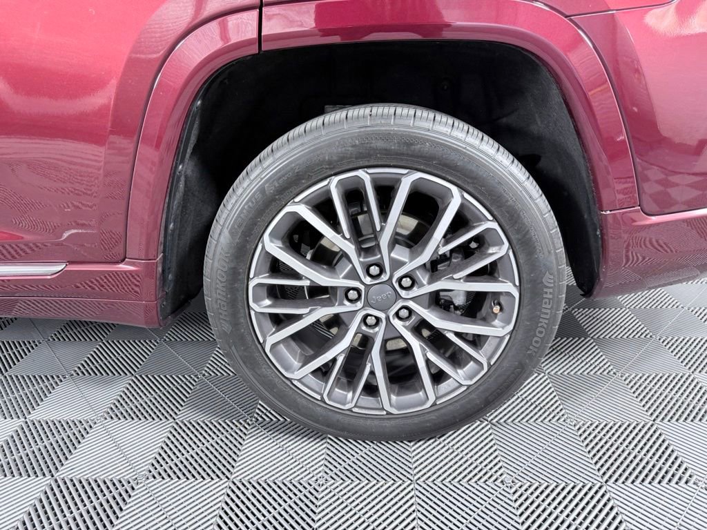 Used 2021 Jeep Grand Cherokee L Summit image 32