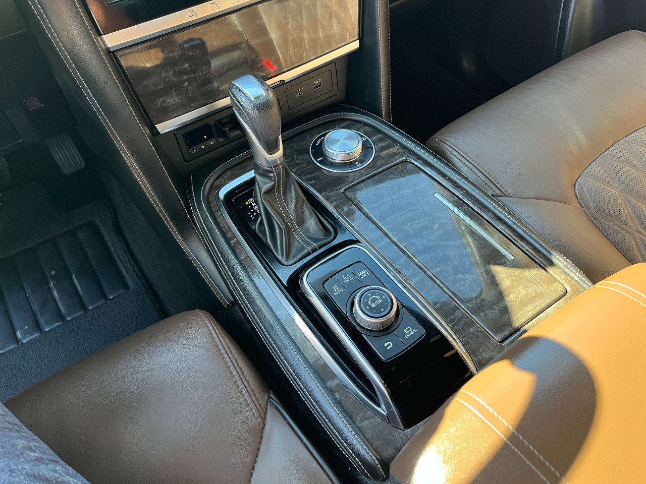 Used 2022 Nissan Armada Platinum w/ Captain's Chairs Package image 28