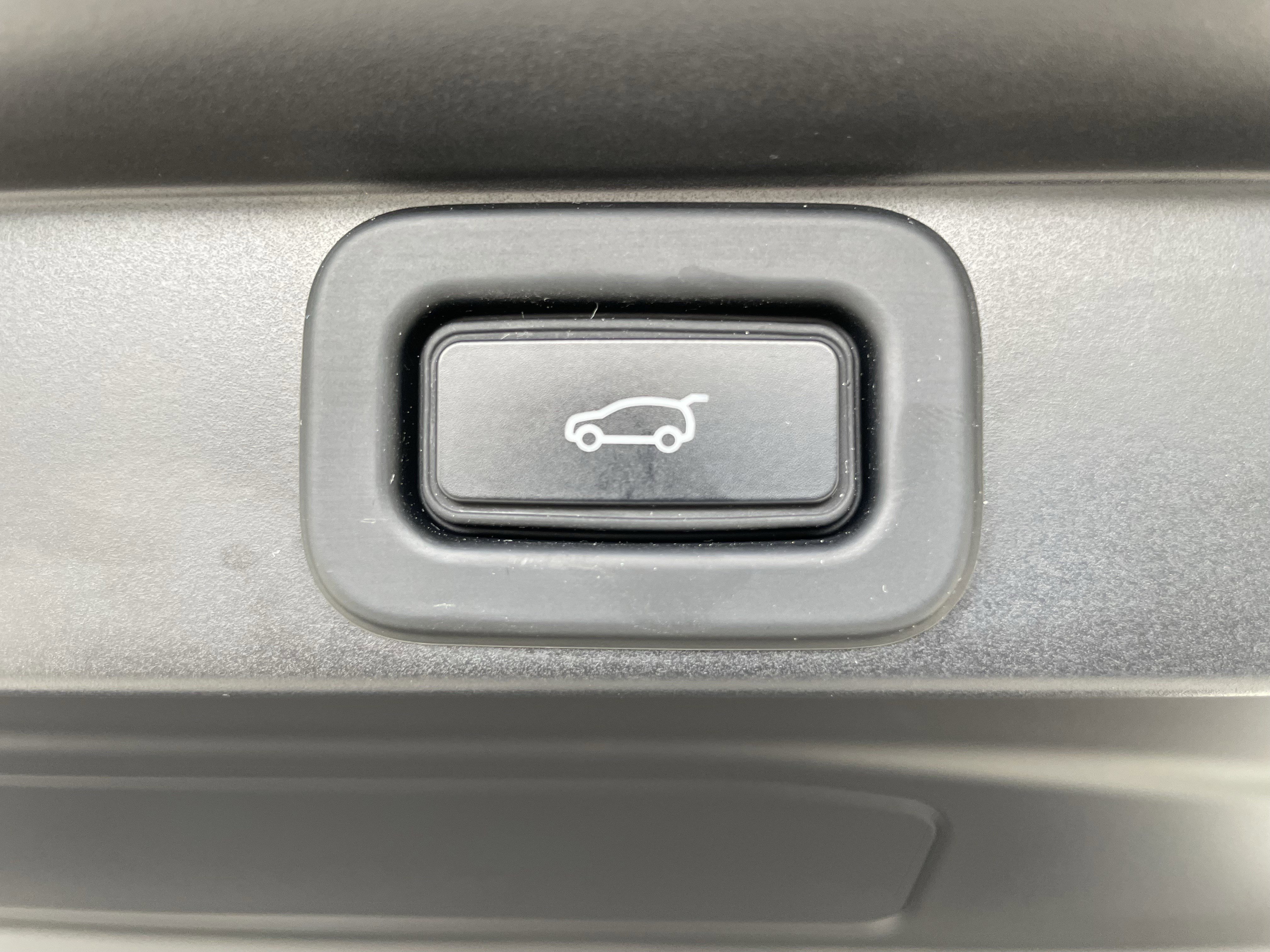 Used 2023 Land Rover Range Rover Long Wheelbase Autobiography image 40