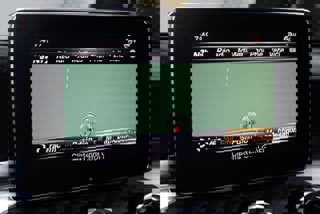 Used 2018 Mercedes-Benz GLC 300 4MATIC w/ AMG Line image 17