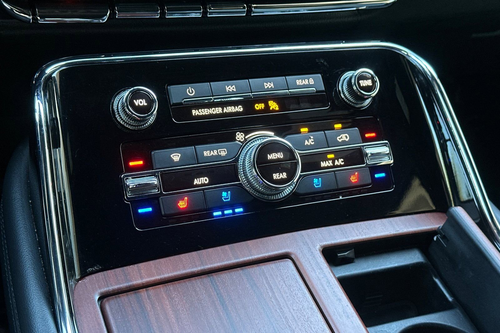 Used 2023 Lincoln Navigator L Reserve image 22