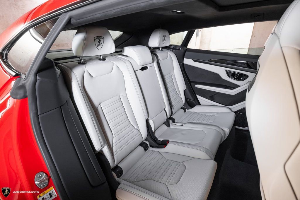 New 2025 Lamborghini Urus SE AWD/4WD image 42
